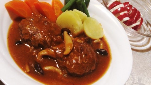 煮込みハンバーグに合うおかず７選と付け合わせ おすすめ献立メニュー 献立寺